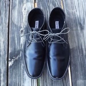 Steve Madden Black Leather Ankle Chukka Boots